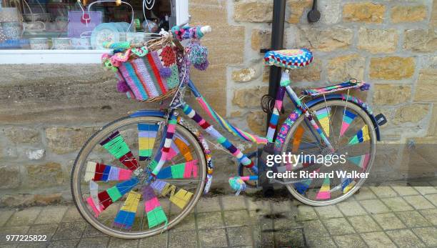 woolly bike - knit bombing stock pictures, royalty-free photos & images