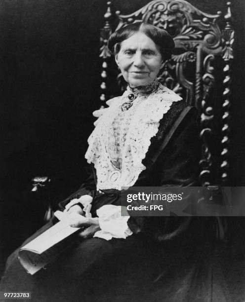 American teacher and nurse Clara Barton , founder of the American Red Cross, circa 1900.