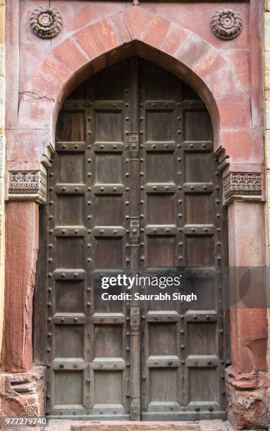 haveli gate - haveli stock pictures, royalty-free photos & images