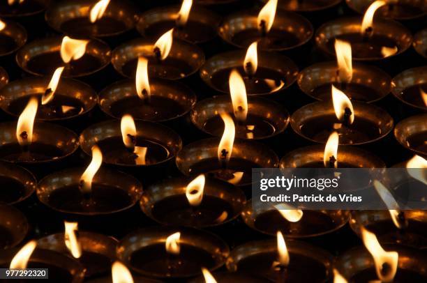 butter lamps, lumbini, nepal - buddhism at lumbini stock pictures, royalty-free photos & images