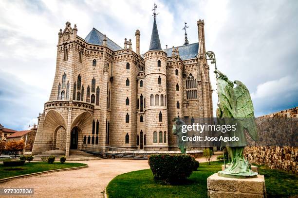neo-gothic palace, astorga, castile and leon, spain - león province spain stock pictures, royalty-free photos & images