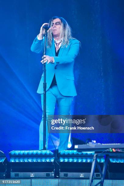 Maynard Singer Maynard James Keenan Photos Photos and Premium High Res Pictures ...