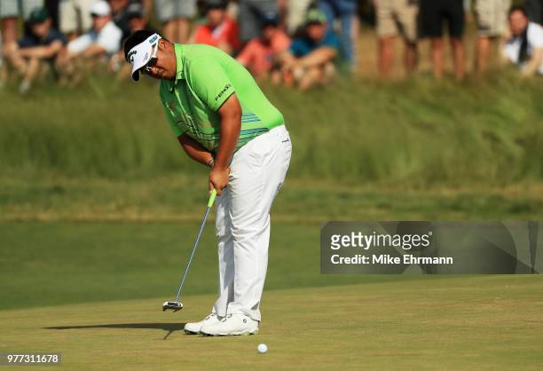 Kiradech Aphibarnrat of Thailand putts on the 13th green during the final round of the 2018 U.S. Open at Shinnecock Hills Golf Club on June 17, 2018...