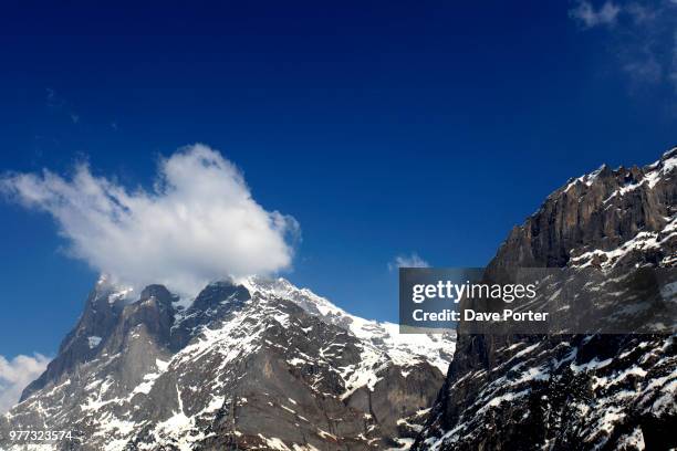 winter snow view over the wetterhorn mountain, grindelwald ski r - wetterhorn stock pictures, royalty-free photos & images