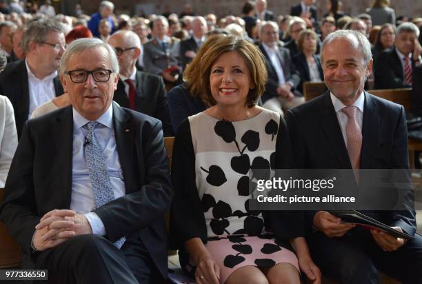May 2018, Germany, Trier: President of the European Commission, Jean Claude Juncker , Rhineland-Palatinate's premier from the Social Democratic Party...