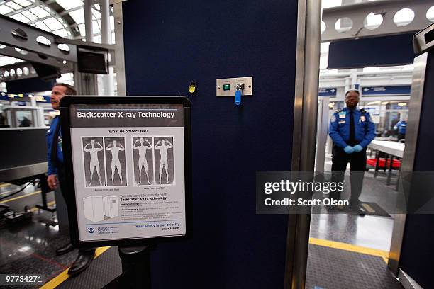 Tsa Scanner Example 149 Tsa Scanner Stock Photos, High-Res Pictures, and Images - Getty Images