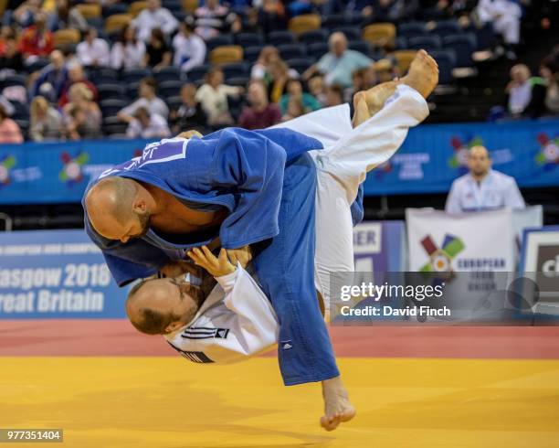 Marcel Jamet of Germany throws Christophe Gelardin of France with a perfect 'inner thigh throw' to give Germany a 3/2 victory in their M3 contest...