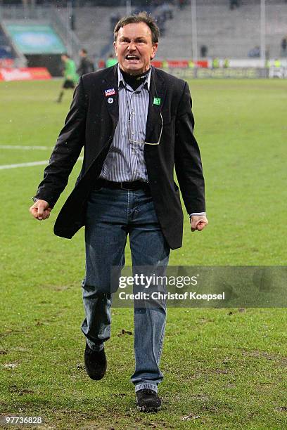 Head coach Ewald Lienen of Muenchen celebrates the 1:0 victory after the second Bundesliga match between MSV Duisburg and 1860 Muenchen at the MSV...