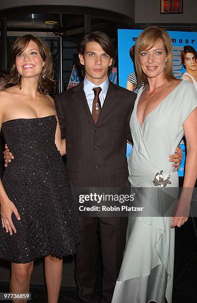 Mandy Moore, Trent Ford and Allison Janney