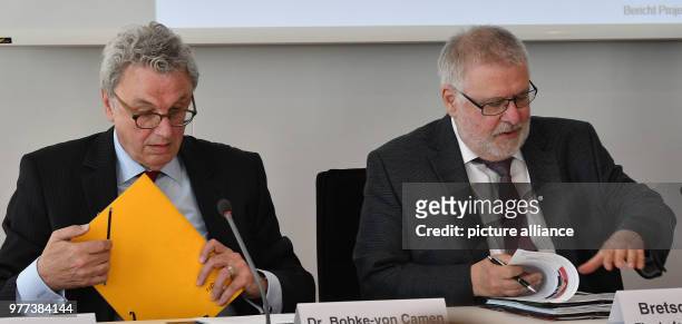 May 2018, Germany, Potsdam: Rainer Bretschneider, chairman of the board of the Flughafen Berlin Brandenburg GmbH , and Manfred Bobke-von Camen ,...