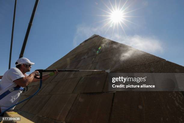196 Cleaning Pyramid Stock Photos, High-Res Pictures, and Images ...