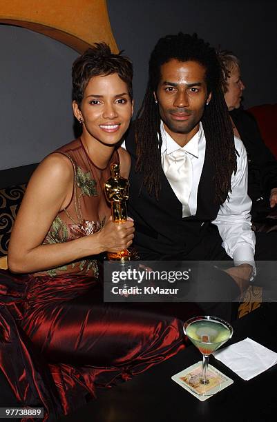 Halle Berry and Eric Benet