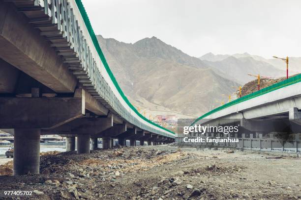 qinghai-tibet railway - railway in the tibet stock pictures, royalty-free photos & images