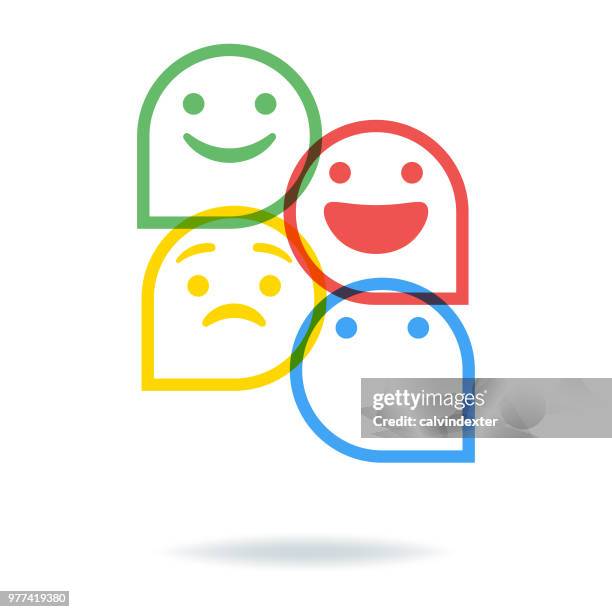 stockillustraties, clipart, cartoons en iconen met sociale media tekstballonnen - smiley faces