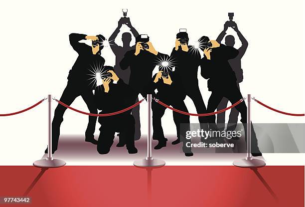 im paparazzi - mittelgroße personengruppe stock-grafiken, -clipart, -cartoons und -symbole