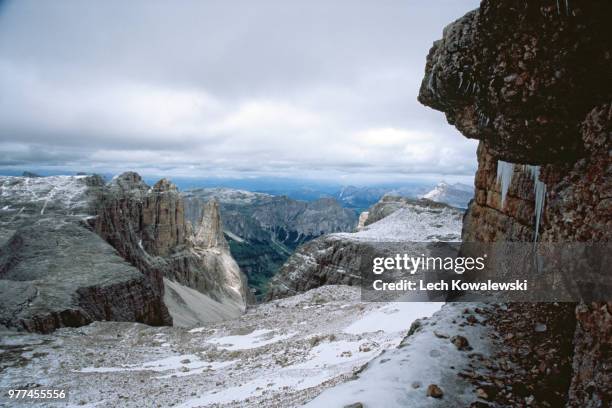 strange rocks - lech valley stock-fotos und bilder