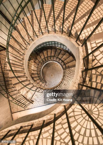 fibonacci staircase - fibonacci building stock pictures, royalty-free photos & images