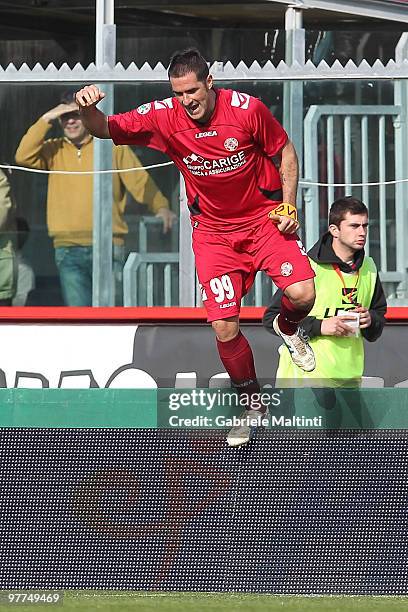 Cristiano Lucarelli of AS Livorno Calcio celebrates the goal during the Serie A match between AS Livorno Calcio and AS Roma at Stadio Armando Picchi...