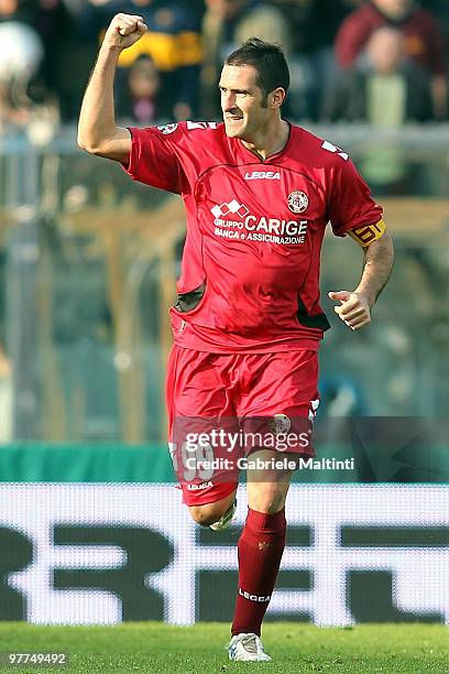 Cristiano Lucarelli of AS Livorno Calcio celebrates the goal during the Serie A match between AS Livorno Calcio and AS Roma at Stadio Armando Picchi...