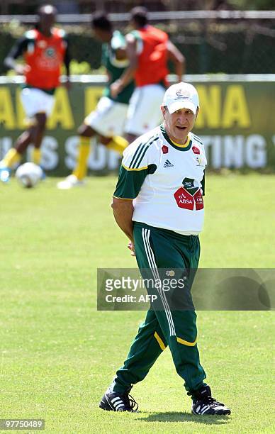 South Africa's national soccer team coach, Brazilian Carlos Alberto Parreira, conducts a training session in Teresopolis, Brazil, on March 10, 2010....