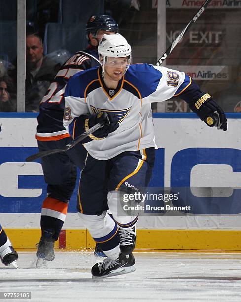 Jay McClement of the St. Louis Blues skates against the New York Islanders at the Nassau Coliseum on March 11, 2010 in Uniondale, New York.