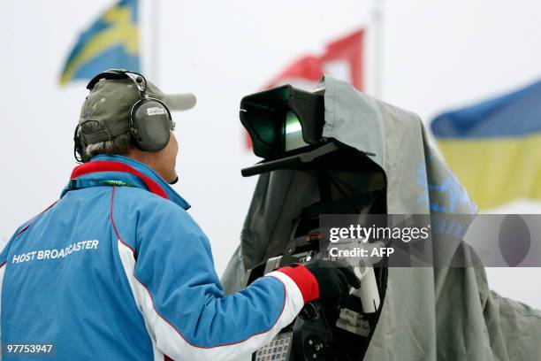 Crews working at Cypress Mountain on February 25 during the Vancouver 2010 Olympic Winter Games. AFP PHOTO / STEPHANIE LAMY