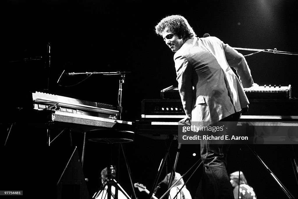 Billy Joel Performs Live On 1980 US Tour