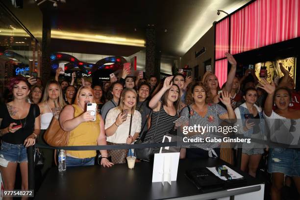 Fans react to Jacyln Hill's arrival during Morphe store opening at the Miracle Mile Shops at Planet Hollywood Resort & Casino on June 16, 2018 in Las...