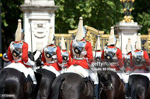 trooping the colour, buckingham palace - buckingham palace stock pictures, royalty-free photos & images