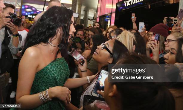 YouTube personality Jaclyn Hill greets fans during Morphe store opening at the Miracle Mile Shops at Planet Hollywood Resort & Casino on June 16,...