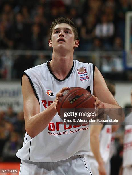 Tibor Pleiss of Bamberg holds the ball during the Basketball Bundesliga match between Brose Baskets Bamberg and Giants Duesseldorf at the Jako Arena...