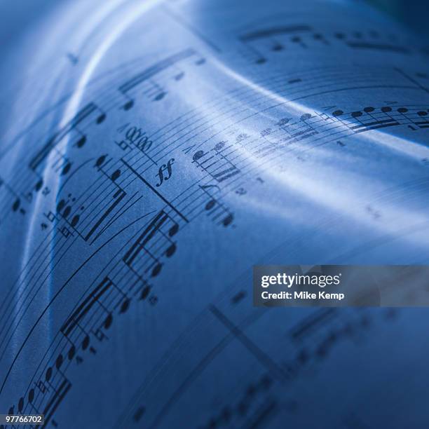 Notes For Single 7,250 Single Music Notes Stock Photos, High-Res Pictures, and Images ...
