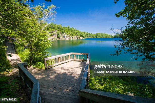 pink lake, gatineau, quebec, canada - gatineau stock pictures, royalty-free photos & images