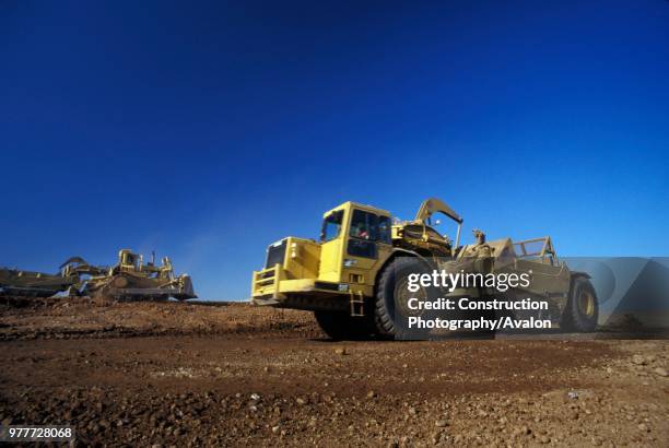 Pan Scraper Building 470 Usa Scrapers Stock Photos, High-Res Pictures, and Images - Getty Images
