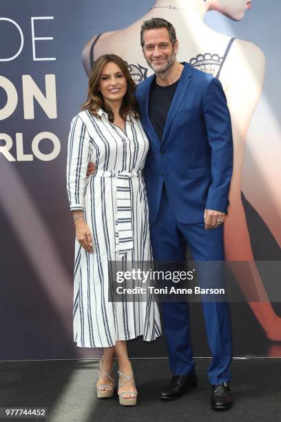 Mariska Hargitay from the serie 'Law & Order : SVU' and Peter Hermann attend a photocall during the 58th Monte Carlo TV Festival on June 17, 2018 in...