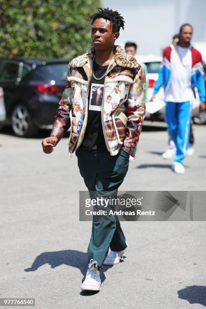 Kailand Morris arrives at Ih Nom Uh Nit SS19 Collection Presentation - 'Midnight Special' on June 18, 2018 in Milan, Italy.