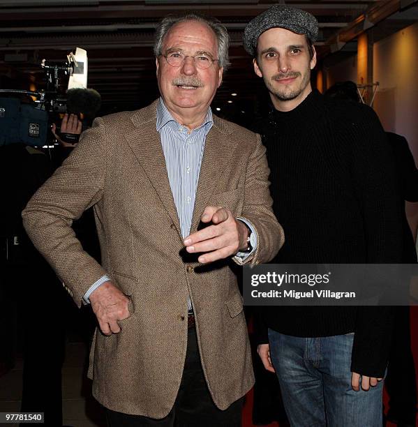 Friedrich von Thun and his son Max von Thun attend the German premiere of 'Kennedy's Hirn' on March 16, 2010 in Munich, Germany.