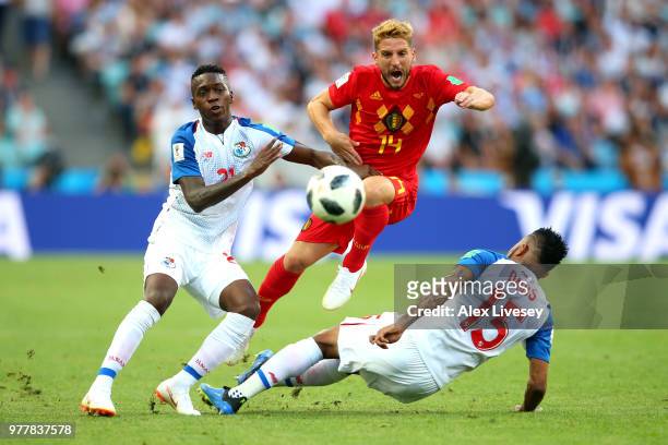 Jose Luis Rodriguez and Eric Davis of Panama clash with Dries Mertens of Belgium during the 2018 FIFA World Cup Russia group G match between Belgium...