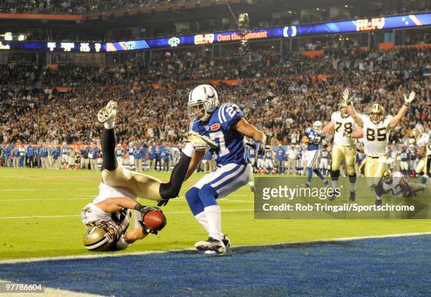 Lance Moore of the New Orleans Saints catches a pass from Drew Brees for a two point conversion against the Indianapolis Colts in the fourth quarter...
