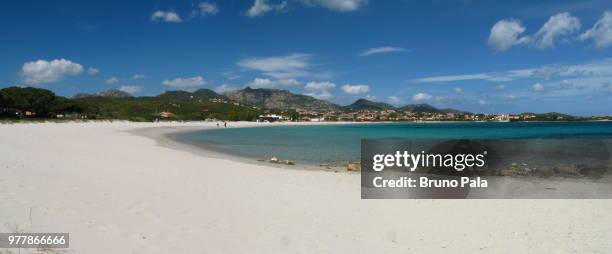 spiaggia pittulongu olbia. sardegna - sardinia - spiaggia stock pictures, royalty-free photos & images