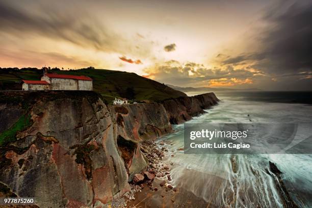 zumaia ii - zumaia imagens e fotografias de stock