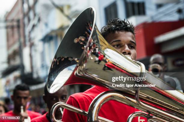 musiker som spelar trombon, fanfar band, brasilien - fanfar bildbanksfoton och bilder