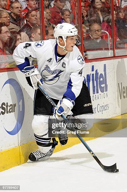 Vincent Lecavalier of the Tampa Bay Lightning handles the puck against the Washington Capitals on March 12, 2010 at the Verizon Center in Washington,...