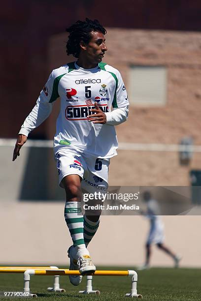 Fernando Arce, player of Santos Laguna, exercises during a training session at Territorio Santos Modelo on March 16, 2010 in Torreon, Mexico.