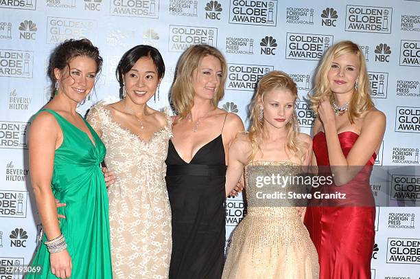 Evangeline Lilly, Yunjin Kim, Cynthia Watros, Emilie de Ravin and Maggie Grace of "Lost", winner of Best Television Series - Drama