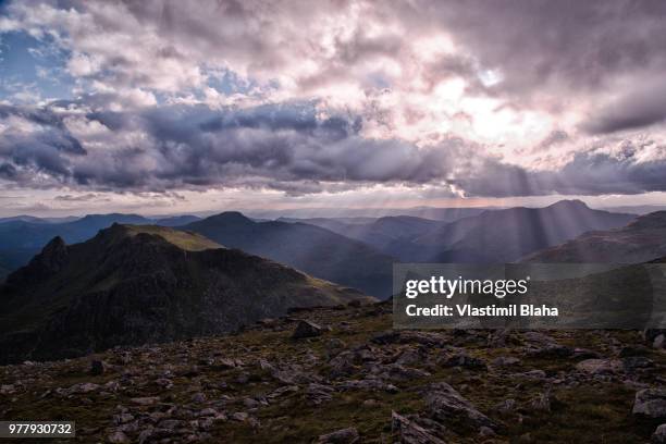 arrochar hills, argyll, scotland, uk - arrochar stockfoto's en -beelden