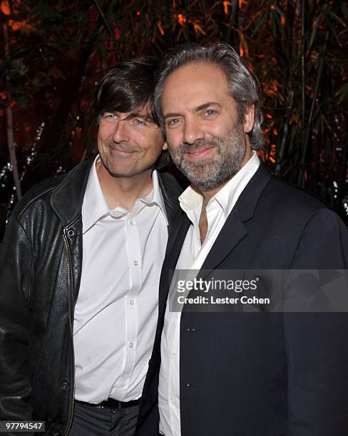 Directo Sam Mendes and composer Thomas Newman attends the after party of the Los Angeles premiere of "Revolutionary Road" at the Mann Village Theater...