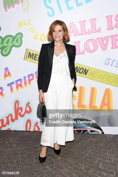 Isabella Ferrari attends the Stella McCartney photocall during Milan Men's Fashion Week Spring/Summer 2019 on June 18, 2018 in Milan, Italy.