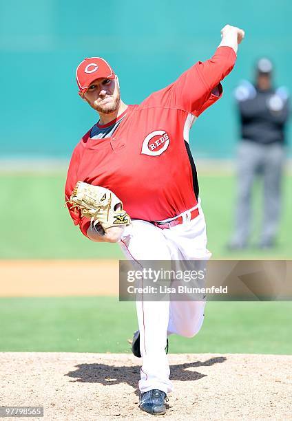 Matt Maloney of the Cincinnati Reds pitches during a Spring Training game against the Arizona Diamondbacks on March 9, 2010 at Goodyear Ballpark in...