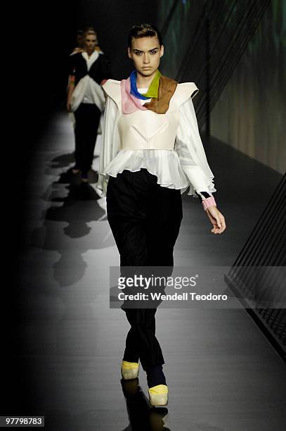 Model showcases designs on the catwalk by Robyn Taggart as part of L'Oreal Paris Runway 5 on the third day of the 2010 L'Oreal Melbourne Fashion...